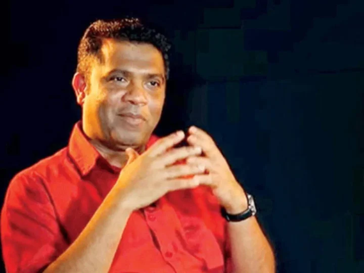 பிஸ்டல் கோரியுள்ள எதிர்க்கட்சி உறுப்பினர்கள்