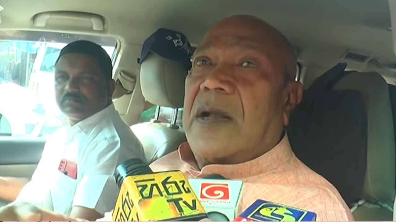 நாம் ஆதரவாக வாக்களிப்பது சஜித்துக்குத் தெரியும்- ராதா