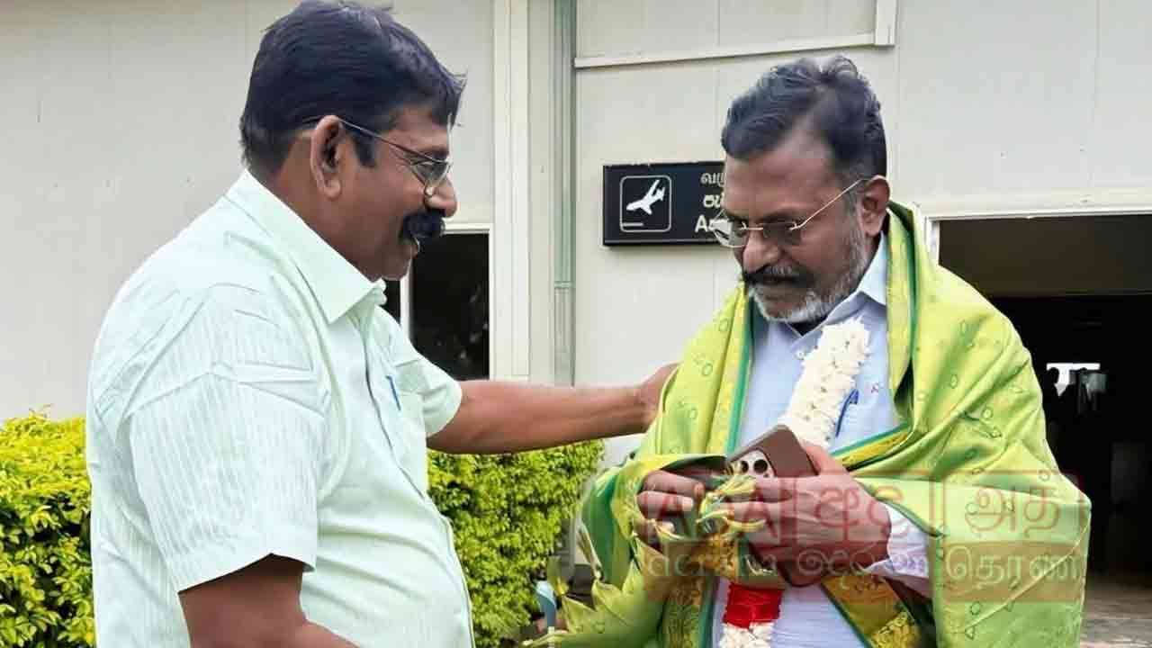 தொல் திருமாவளவன் இலங்கை வந்தார்