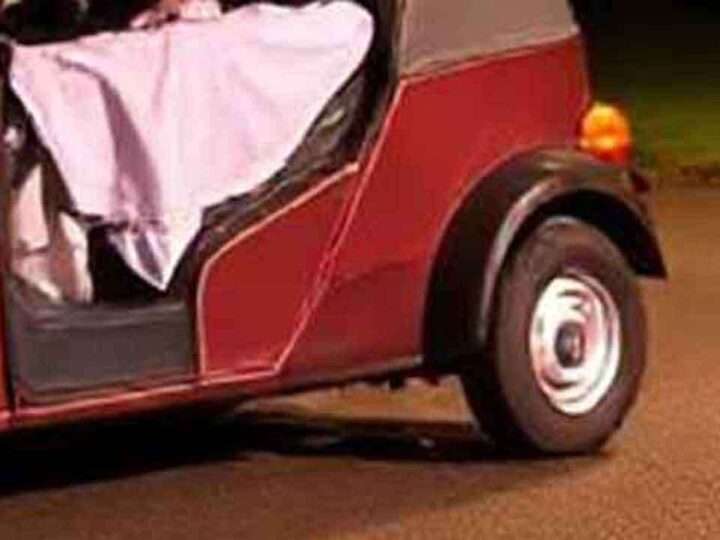 மஹரகமவில் முச்சக்கர வண்டிக்குள் இருந்து ஒருவர் சடலமாக மீட்பு