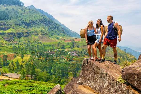 அனர்த்த நிலையிலும் அதிகமான சுற்றுலாப் பயணிகள் வருகை