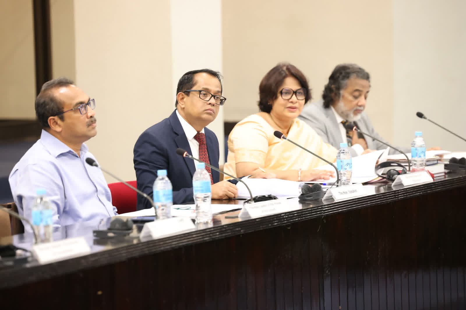 பாராளுமன்றம் டிசம்பர் 18 மற்றும் 19ஆம் திகதிகளில் கூடும்