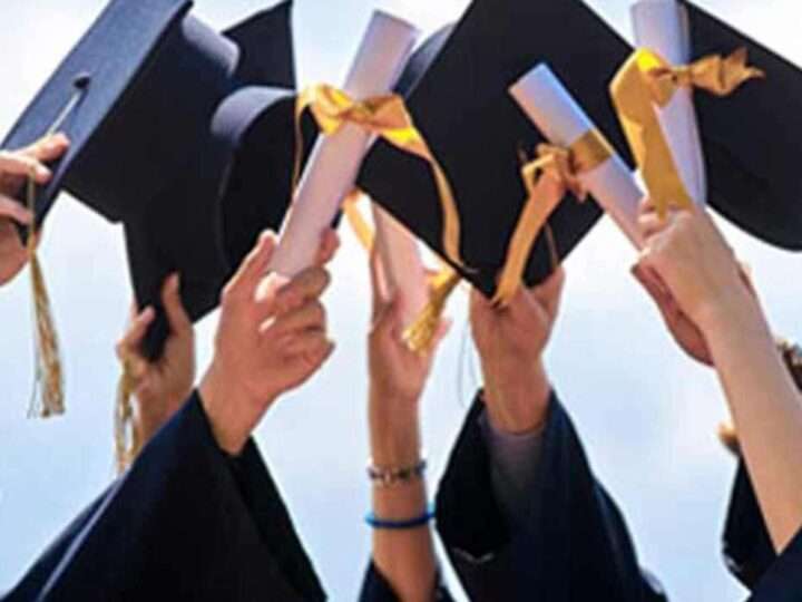 உள்ளூர் மற்றும் வெளிநாட்டுப் பல்கலைக்கழகங்களுக்கு இடையில் ஒப்பந்தங்கள்