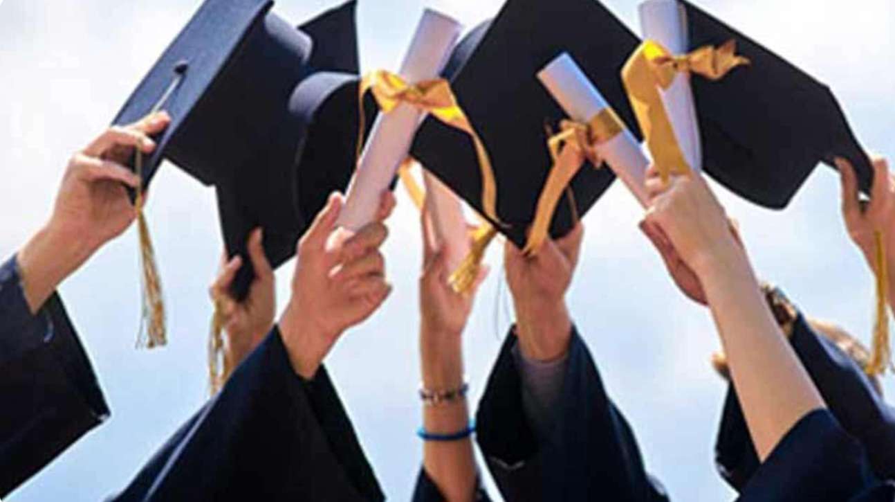 உள்ளூர் மற்றும் வெளிநாட்டுப் பல்கலைக்கழகங்களுக்கு இடையில் ஒப்பந்தங்கள்