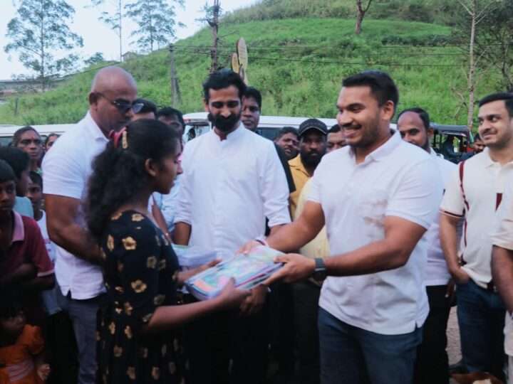 பாடசாலை மாணவர்களுக்கு ஜீவன், நாமல் இணைந்து நிவாரணம்