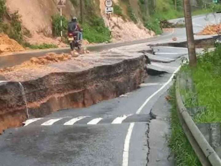 வீதி அபிவிருத்தி அதிகார சபைக்கு 75 பில்லியன் ரூபா நட்டம்!