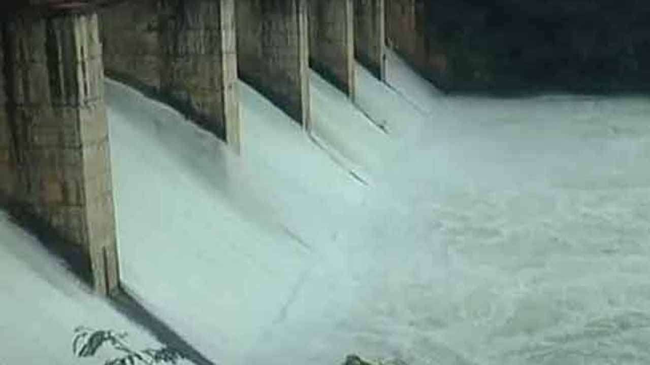 36 பிரதான நீர்த்தேக்கங்கள் வான் பாய்வதாக அறிவிப்பு