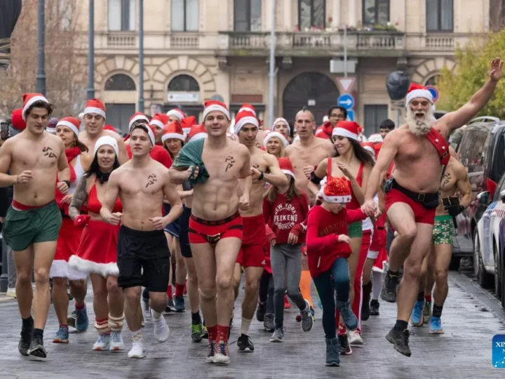 ஹங்கேரியில் நூதனமான முறையில் கிறிஸ்துமஸ் கொண்டாட்டம்