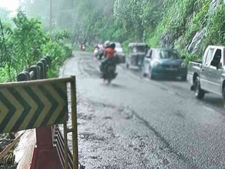 கண்டி – கொழும்பு வீதி பஹல கடுகன்னாவையில் மீண்டும் பூட்டு