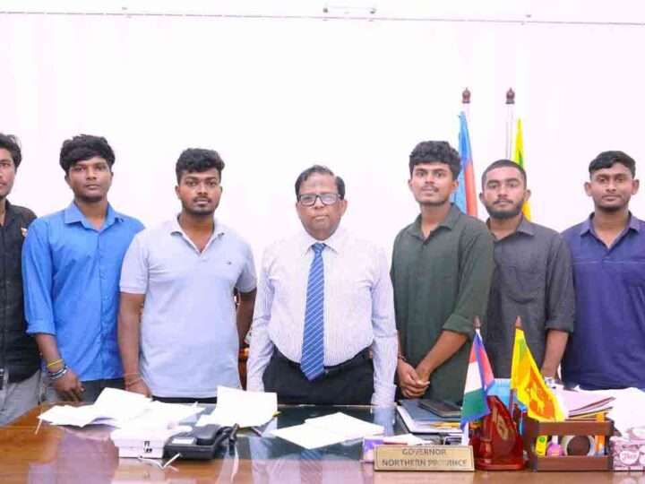 கலா ஓயா வெள்ள மீட்பு கடற்படை வீரர்களை கௌரவிக்க கோரிக்கை