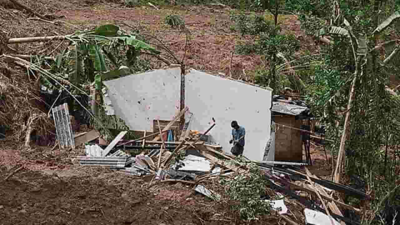 கண்டி மாவட்டத்திலேயே கூடுதலான வீடுகள் சேதம்