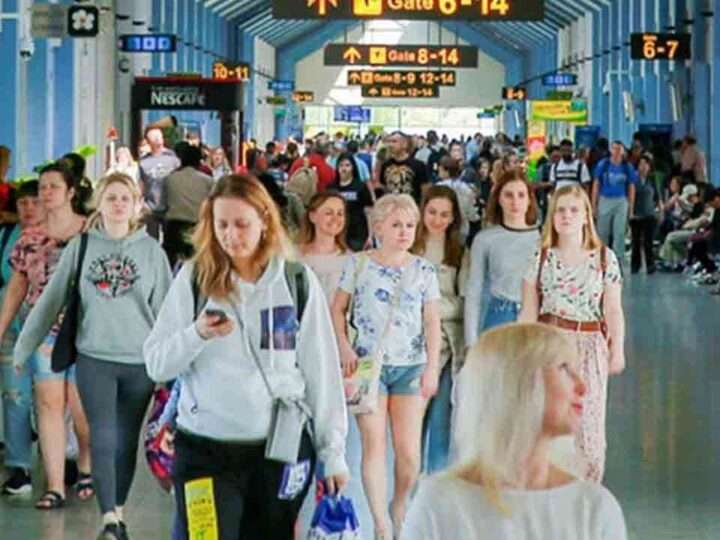 டிசம்பர் முதல் வாரத்தில் மட்டும் 50,000 சுற்றுலாப் பயணிகள் வருகை