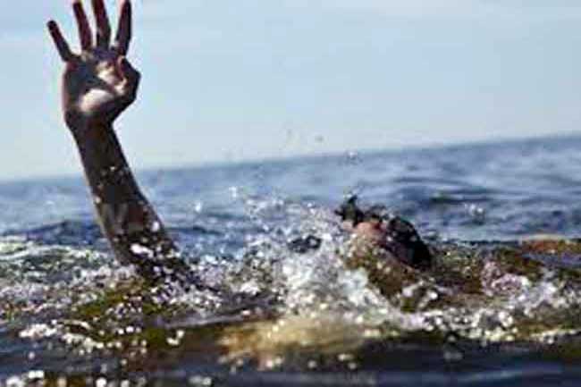 நீராட சென்ற நபர் நீரில் மூழ்கி மாயம்