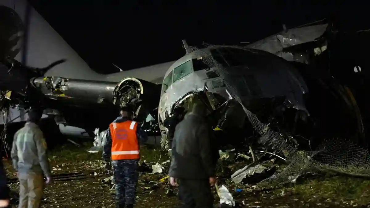 பொலிவியாவில் விமான விபத்து: 15 பேர் பலி