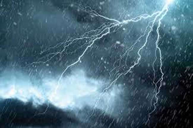 இடியுடன் கூடிய மழை மற்றும் மின்னல் குறித்து எச்சரிக்கை