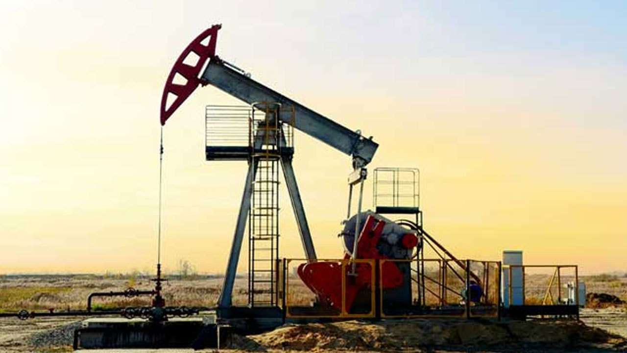 உலக சந்தையில் மசகு எண்ணெய் விலை சடுதியாக வீழ்ச்சி