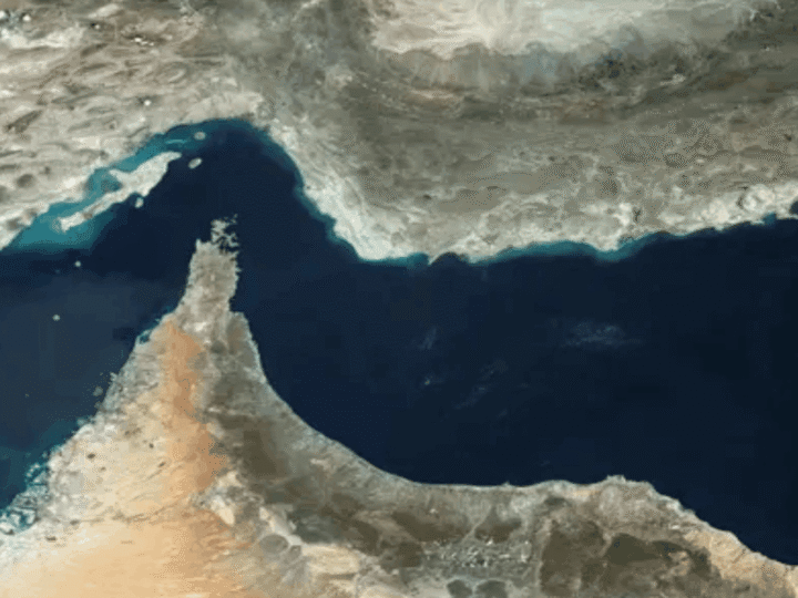 ஹோர்முஸ் நீரிணையில் கட்டணம் வசூலிக்க ஈரான் முடிவு!