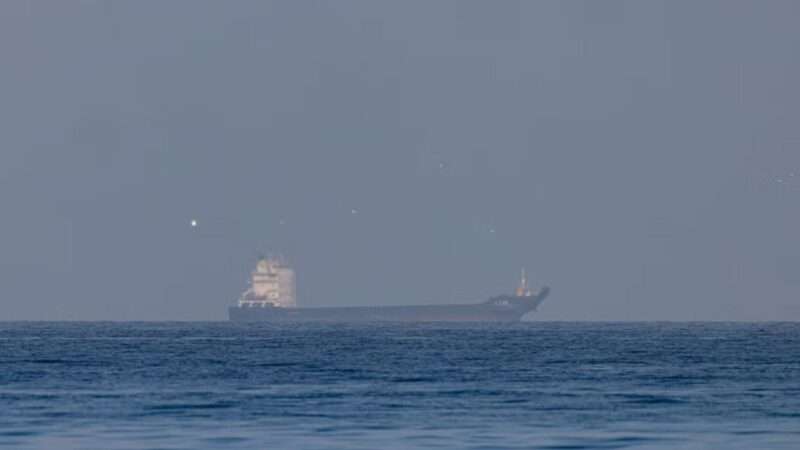 ஹோர்முஸ் நீரிணை ஊடாகப் பயணித்தால் கடும் நடவடிக்கை!