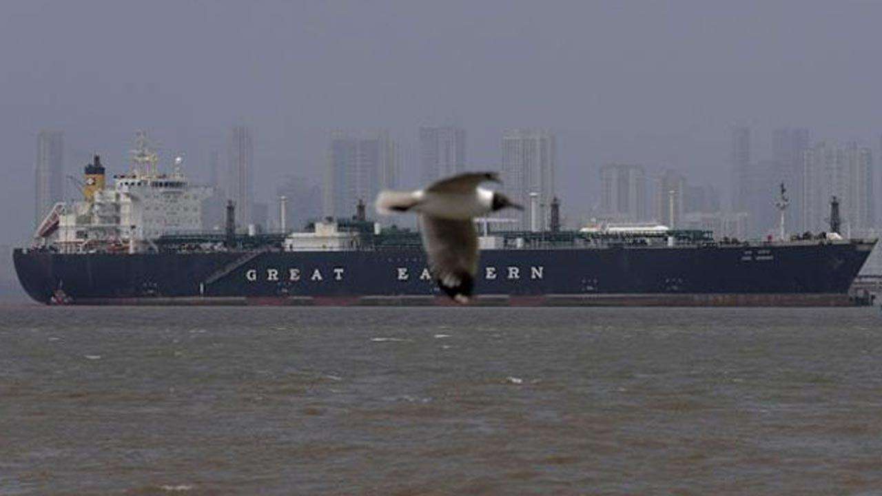 ஹோர்முஸ் நீரிணையை கடந்த பிரான்ஸ், ஜப்பான் கப்பல்கள்