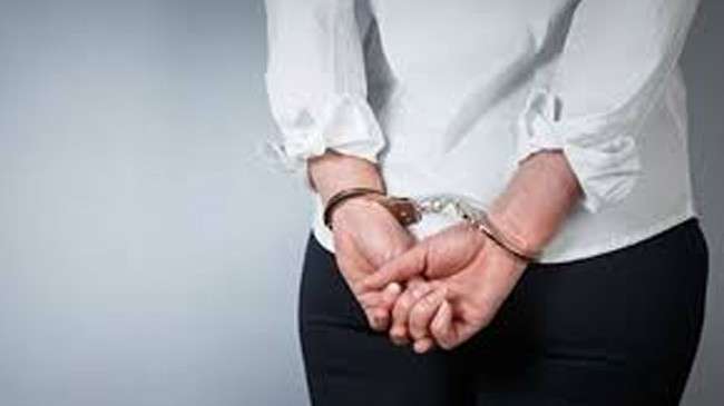 குஷ் போதைப்பொருளுடன் பொலிஸ் பரிசோதகரின் தாய் கைது