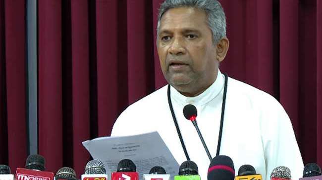 பாதுகாப்பு பிரதி அமைச்சரைப் பதவியிலிருந்து நீக்குமாறு கோரிக்கை