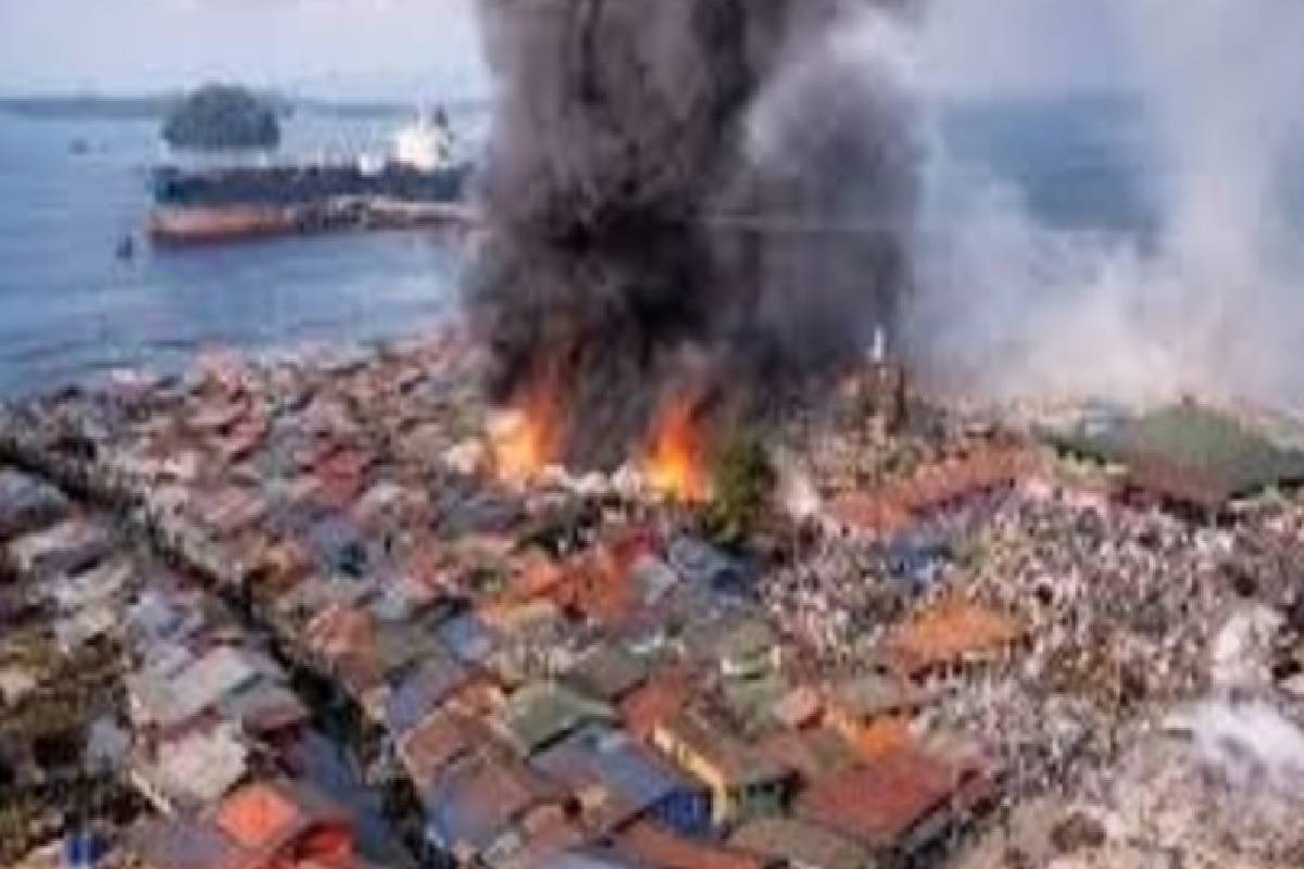 மலேசியாவில் தீ விபத்து – 200 வீடுகளுக்கு சேதம்