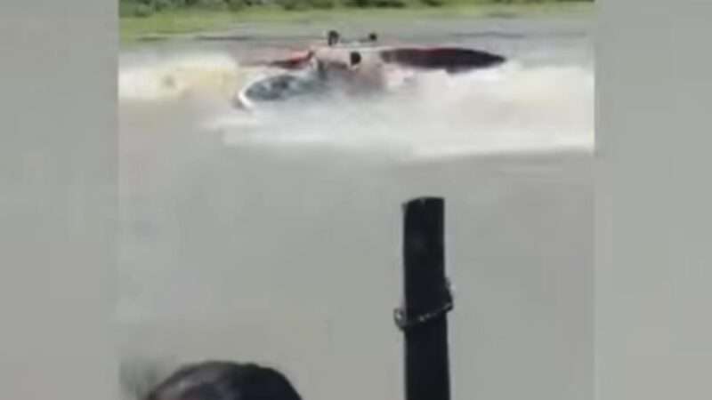 கிரகரி வாவியில் படகு மூழ்கி விபத்து!