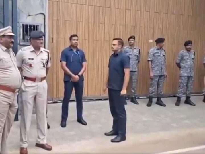 தவெக தலைவர் விஜய் வீட்டிற்கு பாதுகாப்பு அதிகரிப்பு