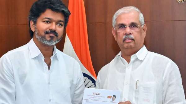 இன்று மாலை மீண்டும் ஆளுநரை சந்திக்கிறார் தவெக தலைவர் விஜய்!