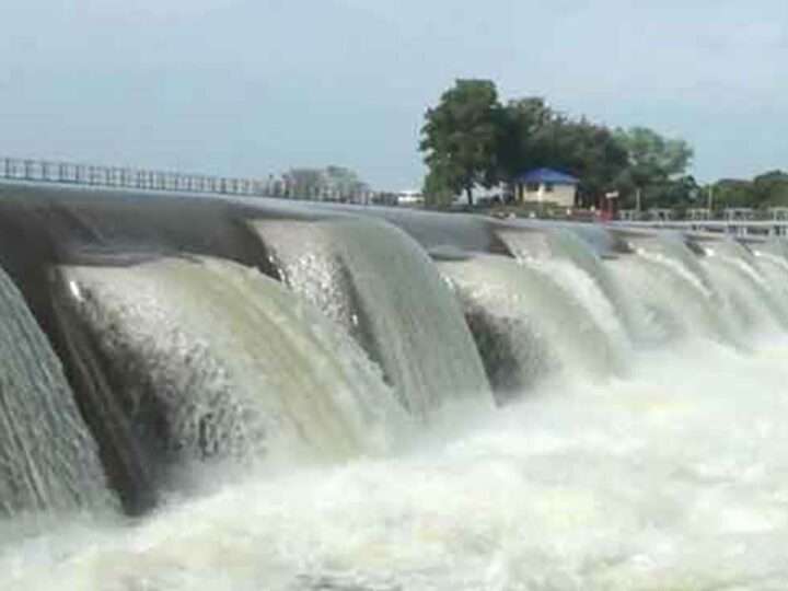 18 நீர்த்தேக்கங்கள் வான்பாய்வதாக அறிவிப்பு!