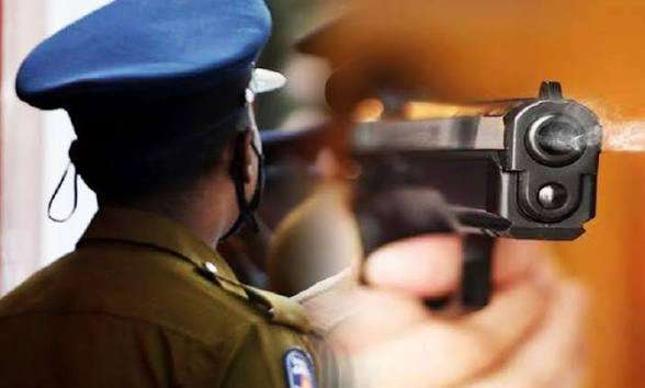லொறி ஒன்றின் மீது பொலிஸார் துப்பாக்கிச் சூடு