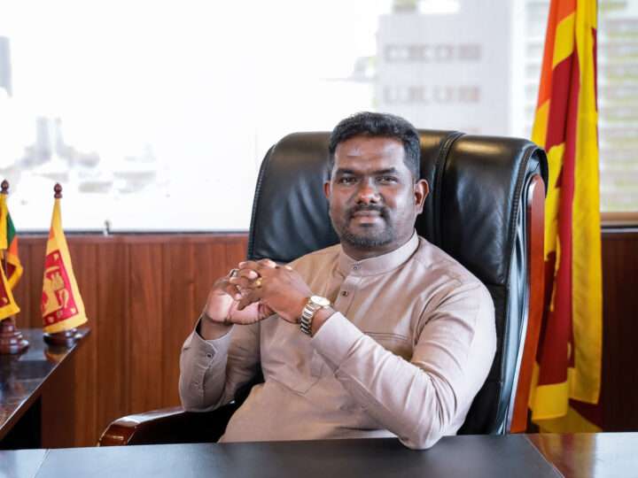 பெருந்தோட்டத் துறை பாதுகாப்பு தொடர்பான விசேட கூட்டம் நாளை பாராளுமன்றத்தில்