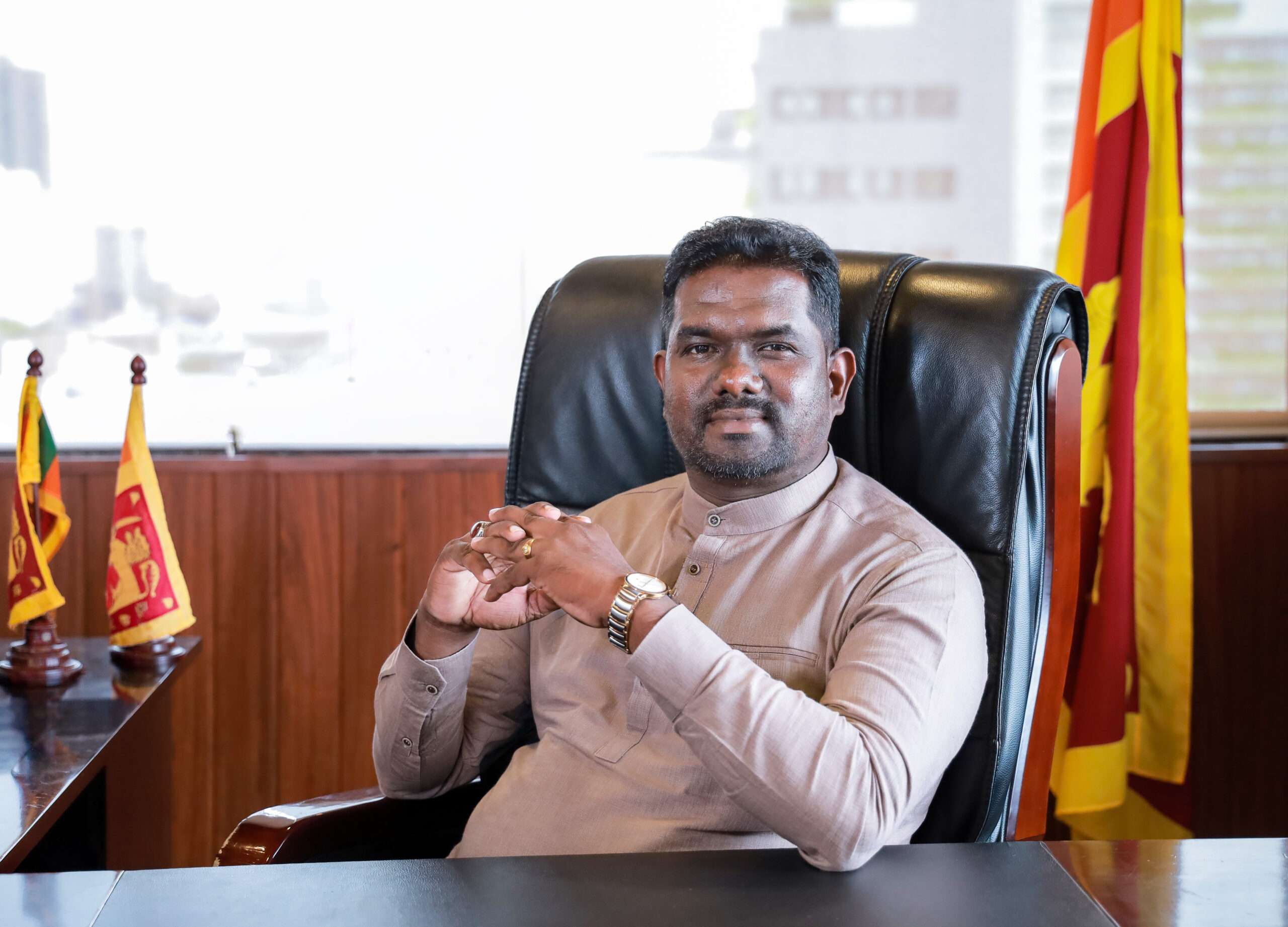 பெருந்தோட்டத் துறை பாதுகாப்பு தொடர்பான விசேட கூட்டம் நாளை பாராளுமன்றத்தில்
