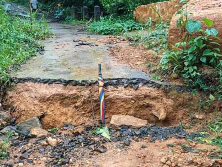 இரத்தினபுரி கல்லேல்ல மண்சரிவு ! 12 குடும்பங்கள் வெளியேற்றம்