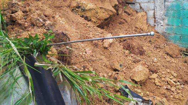 மண்மேடு சரிந்து விழுந்ததில் ஒருவர் உயிரிழப்பு