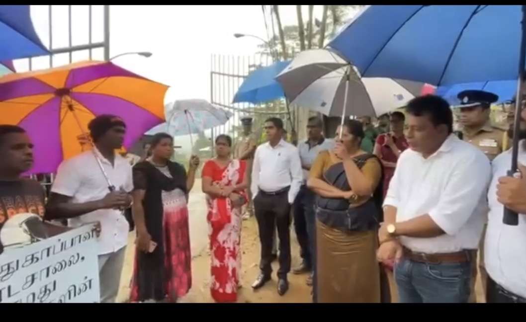 வெவண்டன் தமிழ் வித்தியாலயத்திற்குப் பாதுகாப்பான  புதிய கட்டிடம் கோரி போராட்டம்!