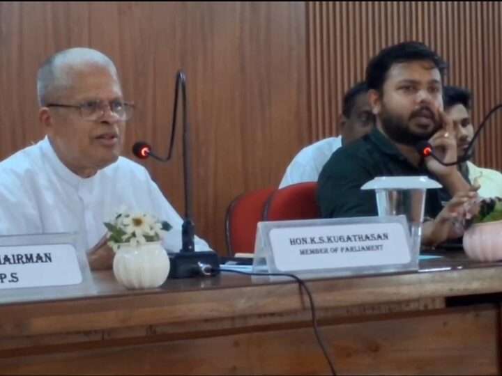திருகோணமலை குச்சவெளி பிரதேச செயலகத்தில்விசேட அபிவிருத்திக் கூட்டம்