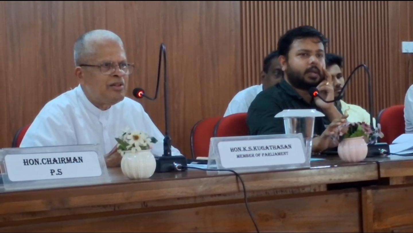 திருகோணமலை குச்சவெளி பிரதேச செயலகத்தில்விசேட அபிவிருத்திக் கூட்டம்