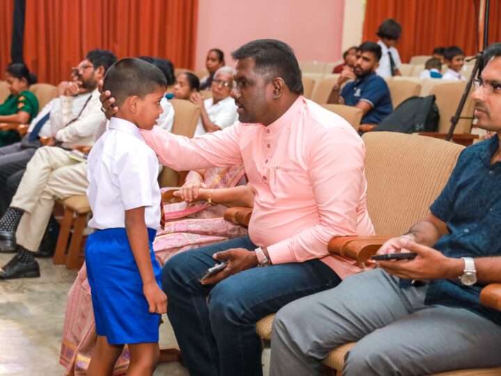 வரலாற்றில் முதல் முறையாக – தமிழ் மொழிக்கு அங்கீகாரம்