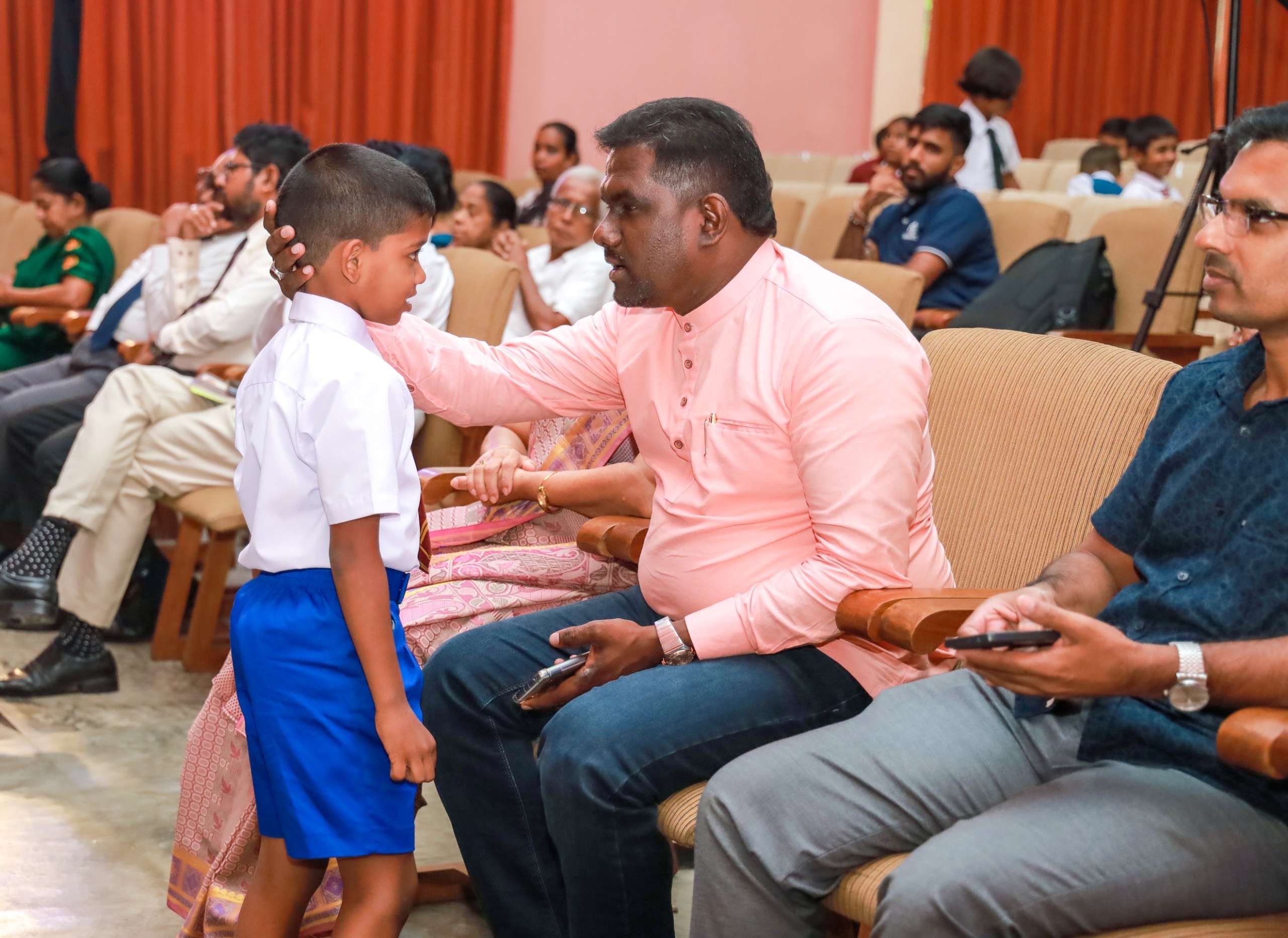 வரலாற்றில் முதல் முறையாக – தமிழ் மொழிக்கு அங்கீகாரம்