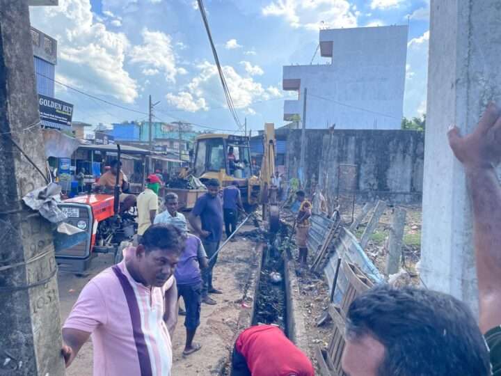கல்முனை மாநகர பொதுச் சந்தையில் விஷேட சுத்திகரிப்பு வேலைத் திட்டம்