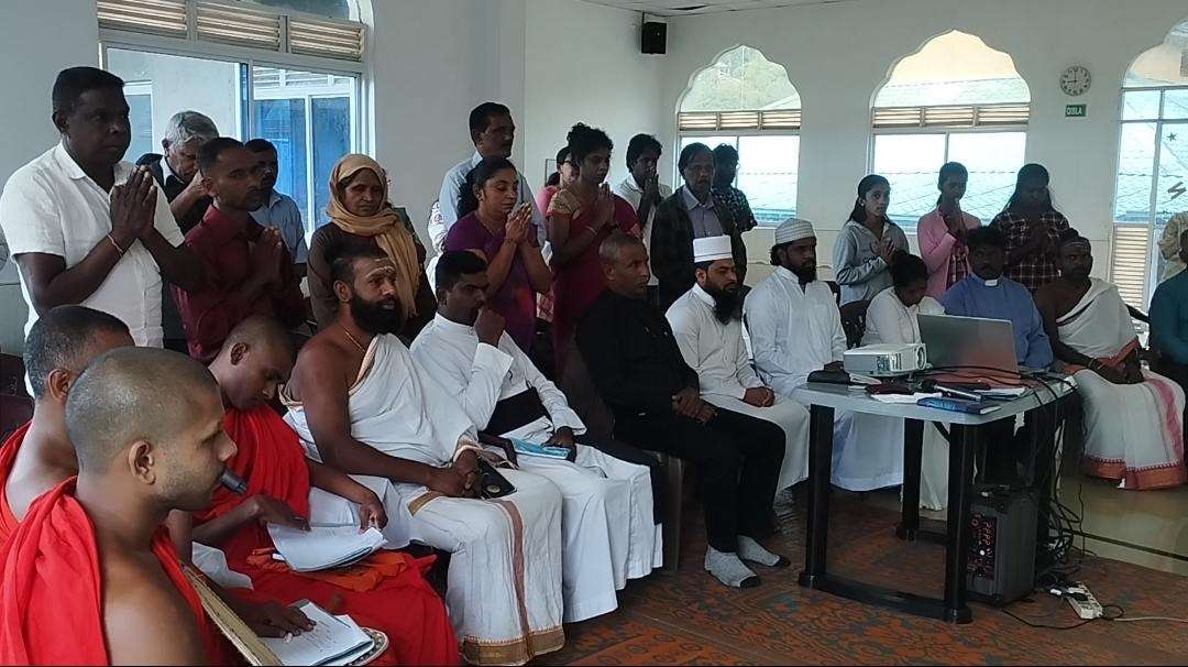 நல்லிணக்கம் மற்றும் சமூக நீதிக்காக அனைத்து மதத் தலைவர்களும் தலவகெல மசூதிக்கு வருகை!