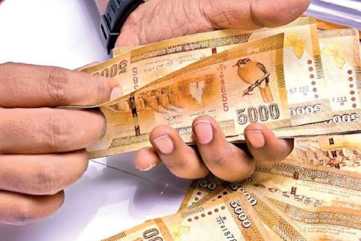 கிளிநொச்சியில் போலி நாணயத்தாள்களுடன் இருவர் கைது!