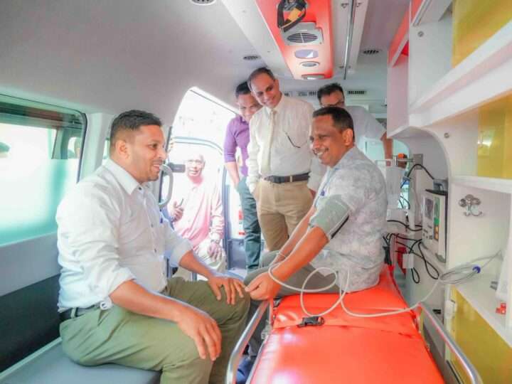 பதுளை மாவட்ட வைத்தியசாலைகளுக்குரூ.181.5 மில்லியன் செலவில்புதிய அம்பியூலன்ஸ்கள்