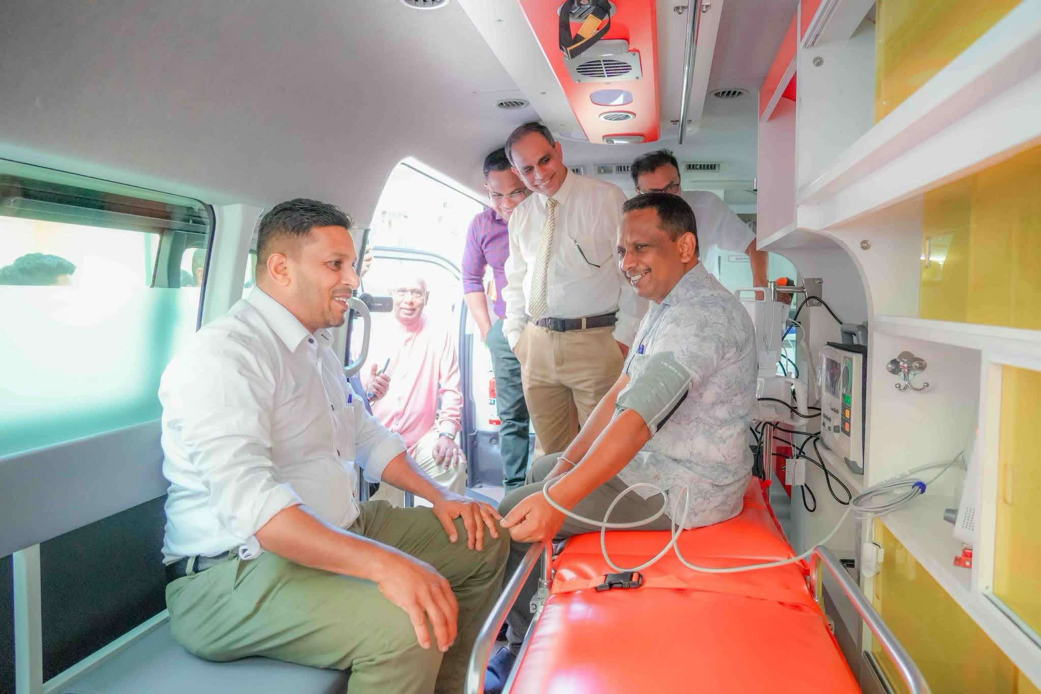 பதுளை மாவட்ட வைத்தியசாலைகளுக்குரூ.181.5 மில்லியன் செலவில்புதிய அம்பியூலன்ஸ்கள்
