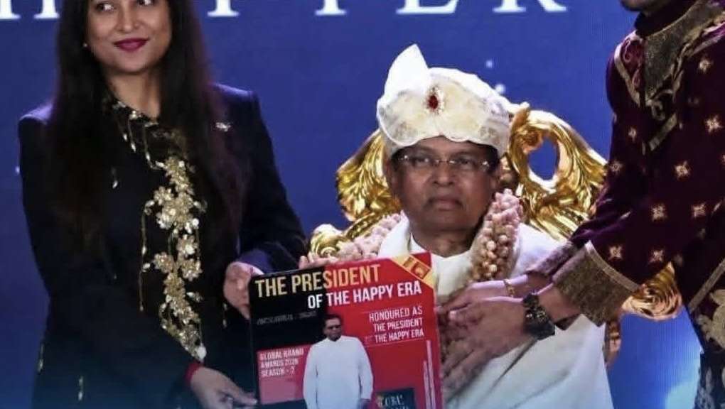 மகிழ்ச்சியான யுகத்தின் ஜனாதிபதி பட்டம் பெற்ற மைத்திரிபால!