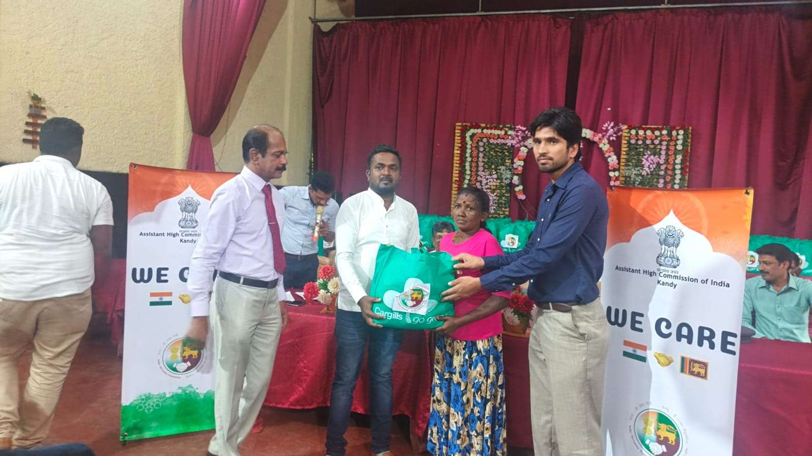 மஸ்கெலியாவில் வெள்ளம், மண்சரிவால் பாதிக்கப்பட்ட 164 குடும்பங்களுக்கு நிவாரணப் பொதிகள் வழங்கீடு!