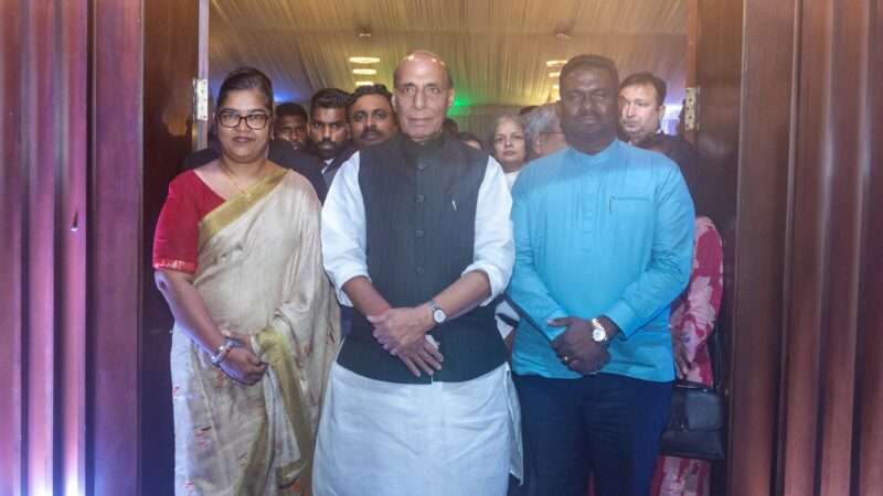 இந்திய பாதுகாப்பு அமைச்சரின் வரவேற்பு நிகழ்வில் விசேட அதிதியாகக் கலந்துகொண்டார் பிரதி அமைச்சர்