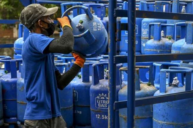 7 இலட்சம் சமையல் எரிவாயு சிலிண்டர்களை விநியோகிக்க லிட்ரோ திட்டம்!